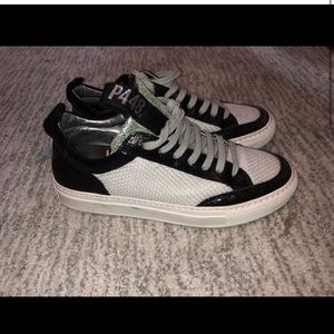 P448 Sneakers size 6 1/2-7